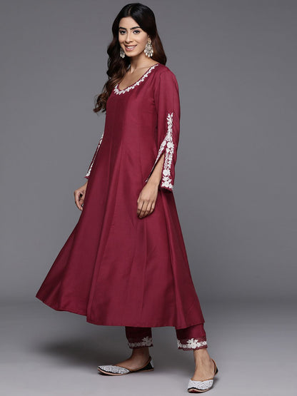 Dhiyona VA Women's Embroidered Thread Work Anarkali Kurta with Trousers & With Dupatta