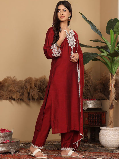 Dhiyona VA Women's Floral Embroidered Regular Kurta with Trousers & Dupatta