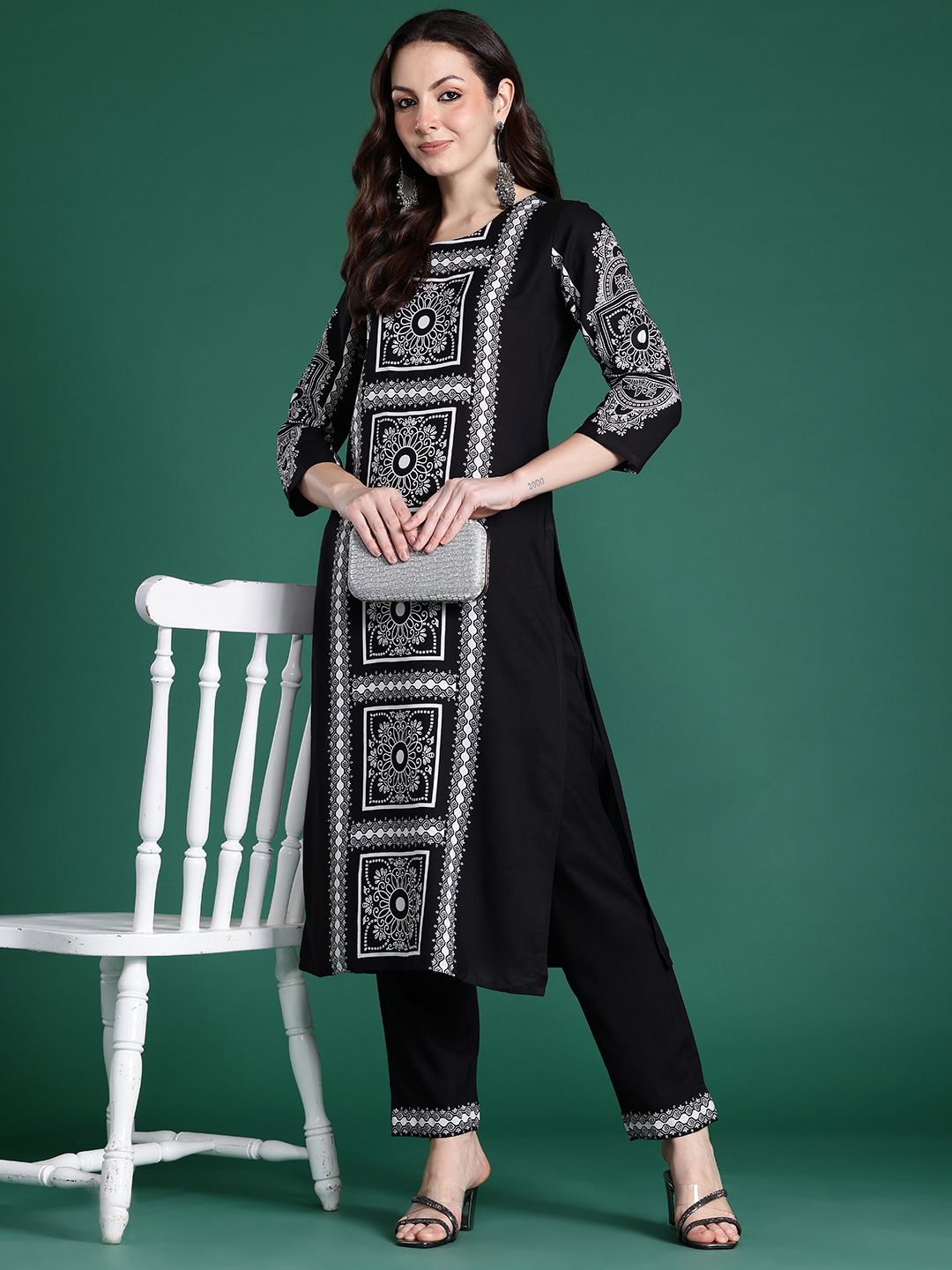 Dhiyona IE Floral Printed Regular Kurta with Trousers