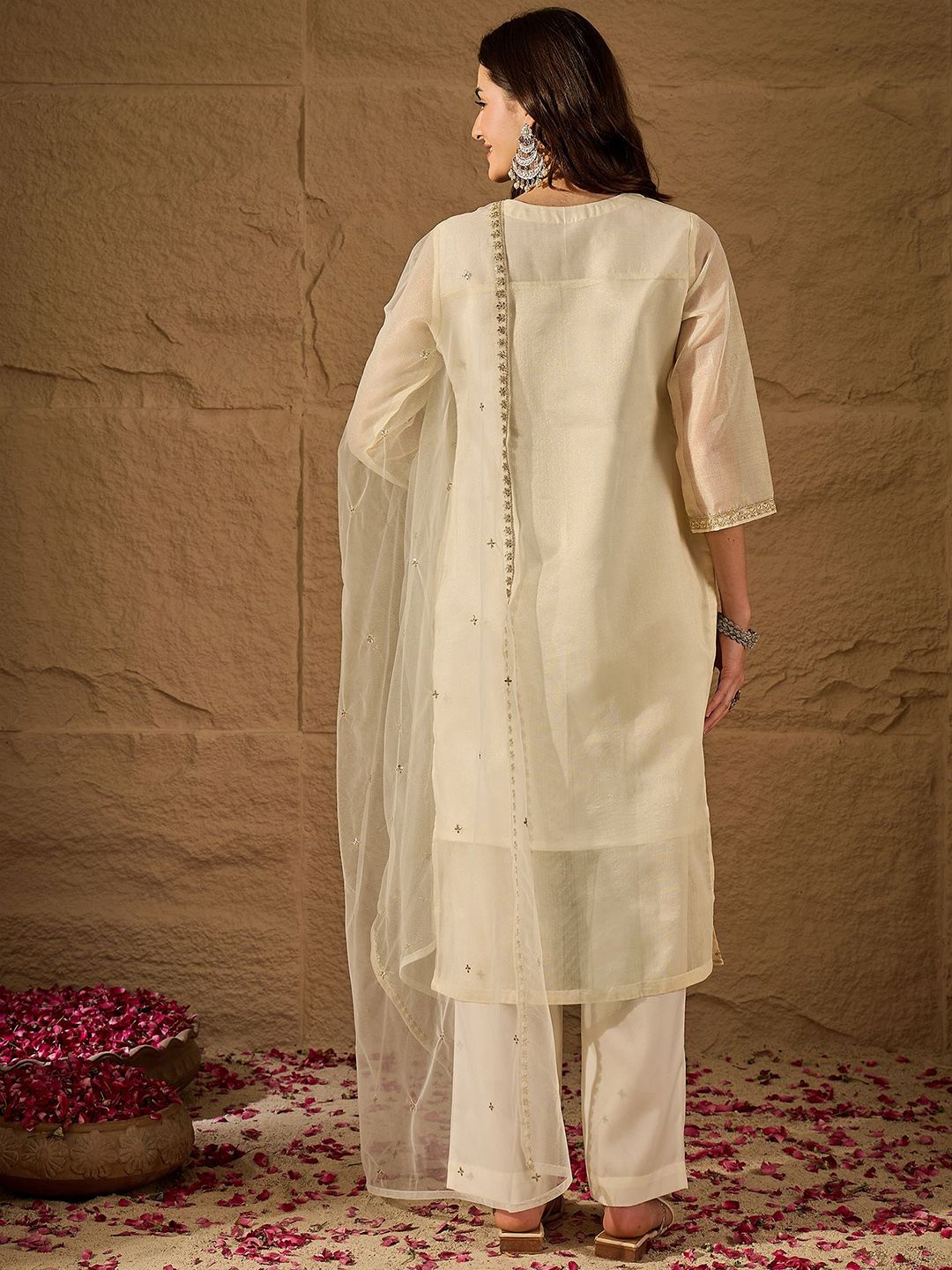 Dhiyona PD Women Floral Embroidered V-Neck Chanderi Cotton Kurta & Trousers With Dupatta