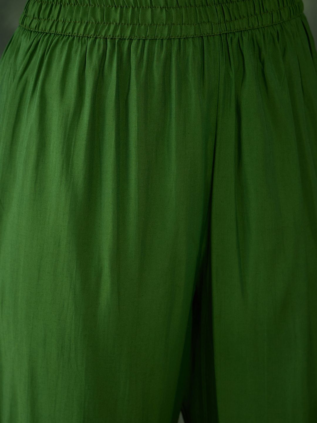 Dhiyona KA Women Embroidered A-Line Kurta Set