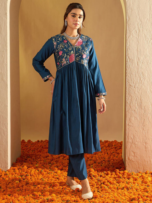 Dhiyona IE Floral Yoke Design Empire A-Line Sequinned Liva Kurta with Trousers