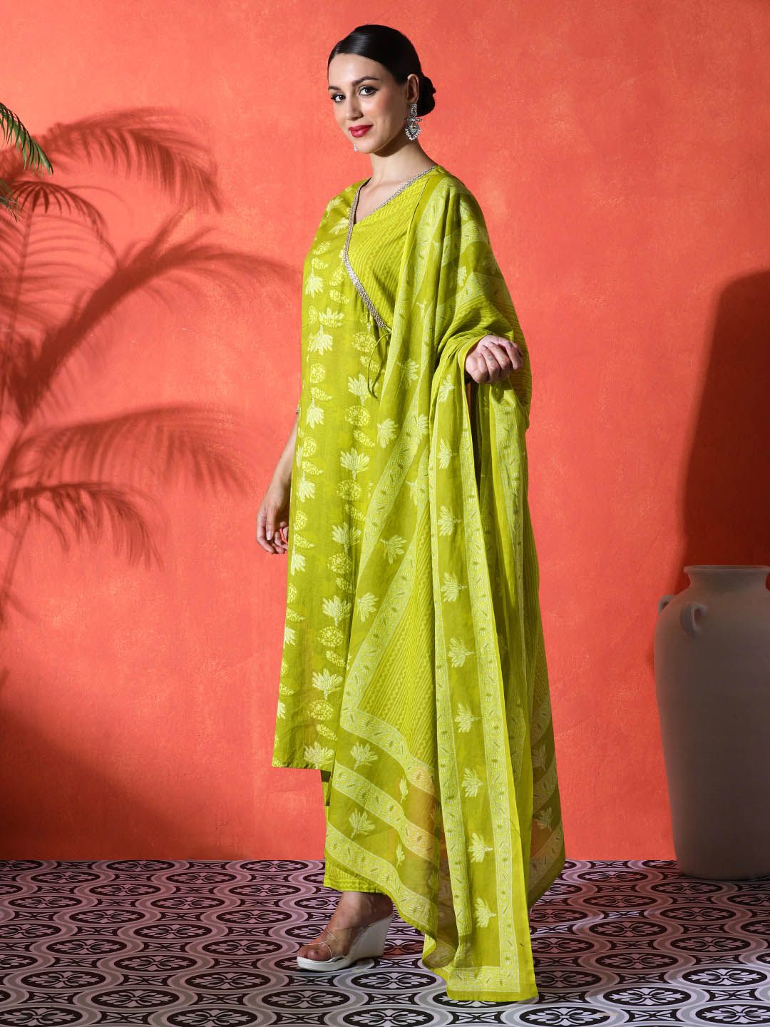 Dhiyona SN Women's Floral Printed Angrakha V-Neck Pure Cotton Straight Kurta & Trousers With Dupatta