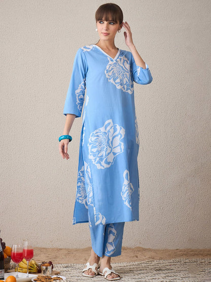 Dhiyona IE Floral Printed V-Neck Pure Cotton Straight Kurta With Trousers