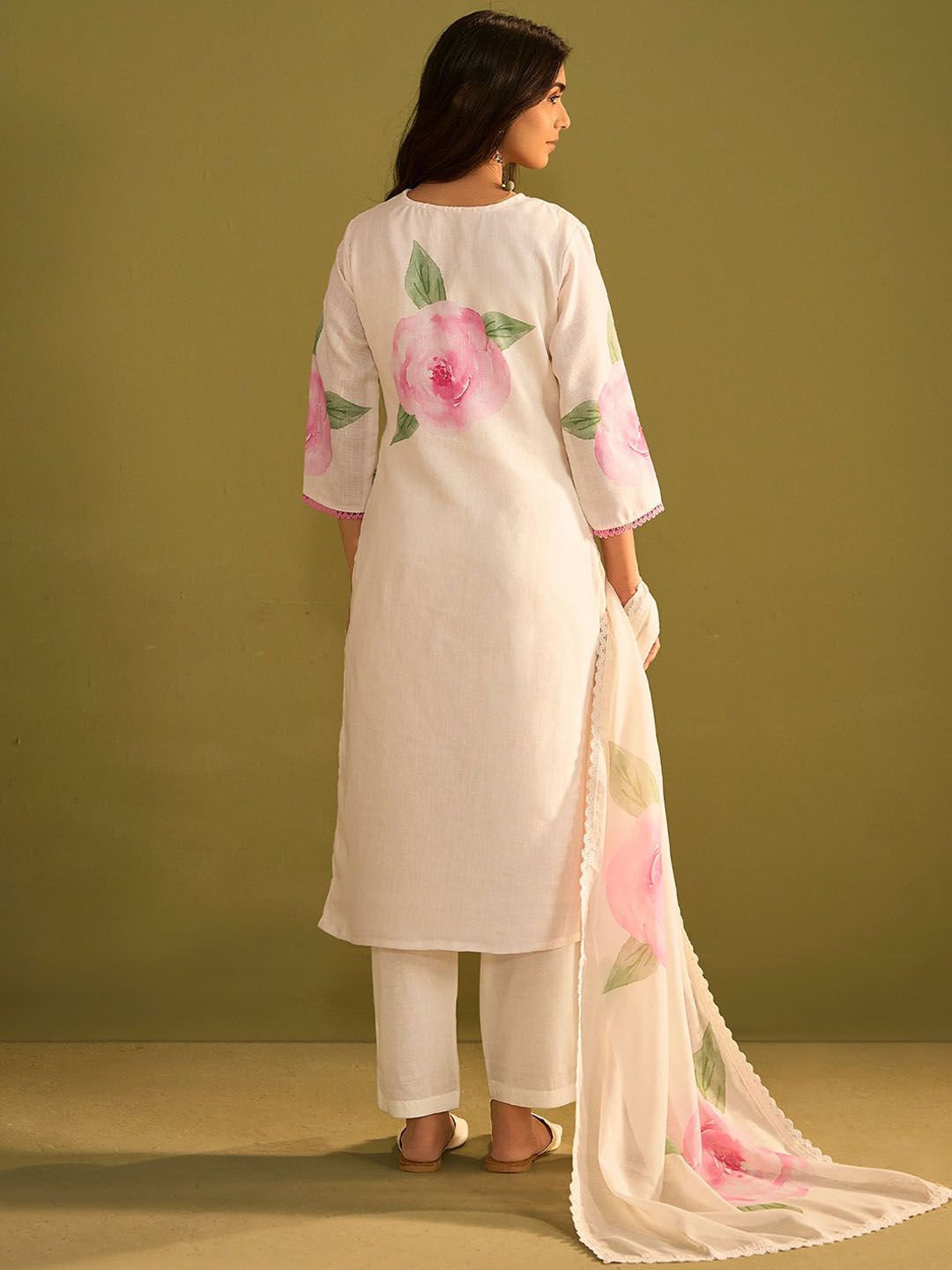 Dhiyona IE Floral Printed V-Neck Straight Sequinned Linen Kurta With Trousers And Dupatta