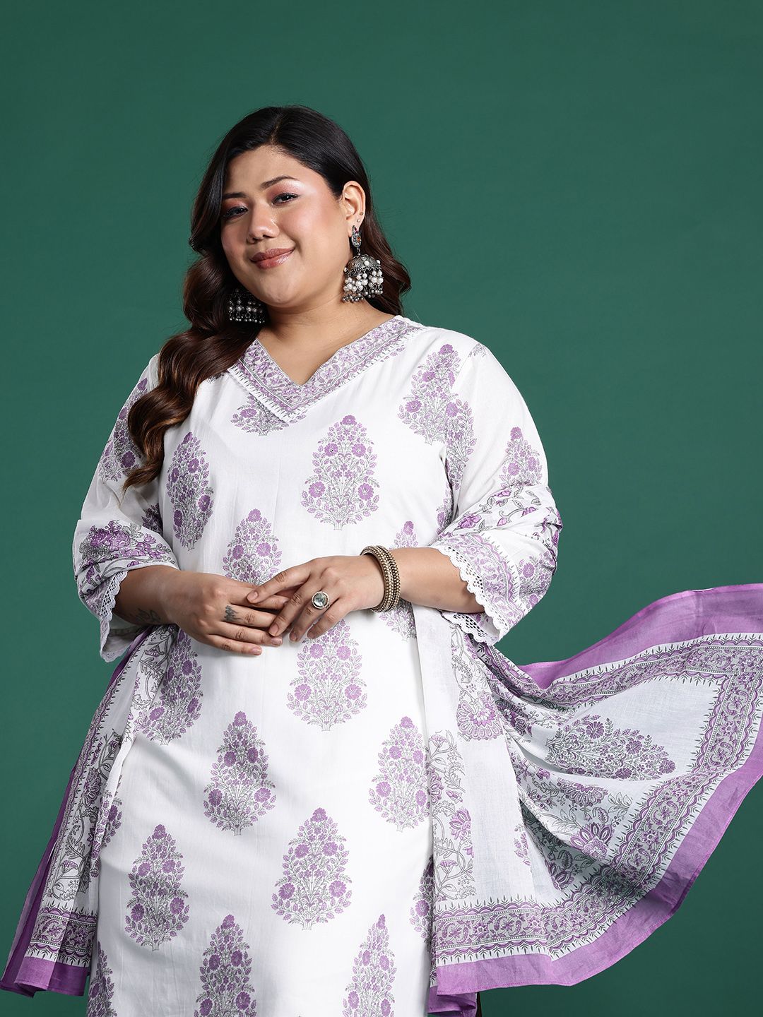 Dhiyona IE Plus Size Floral Printed Sequinned Pure Cotton Kurta with Trousers & With Dupatta