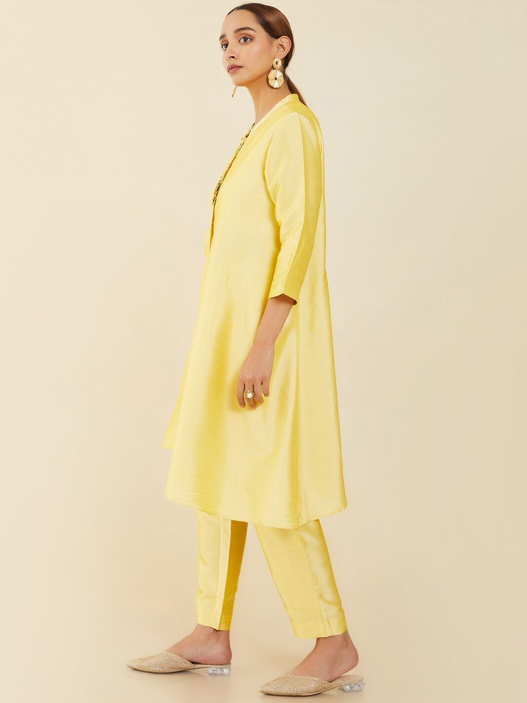 Dhiyona SO Women's Women Mustard Yellow Kurta with Trousers