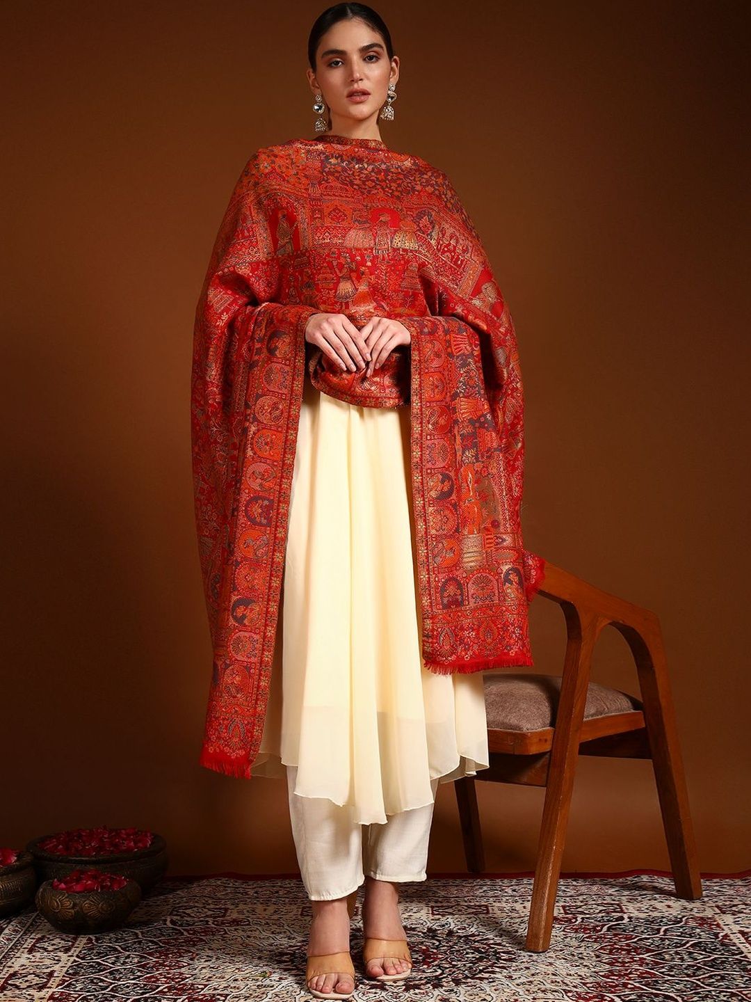 Dhiyona PA Women Floral Woven Design Shawl