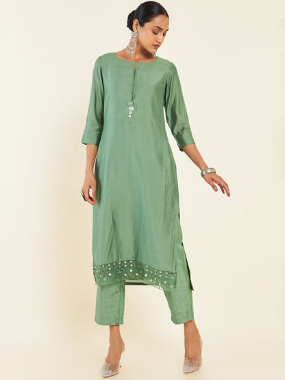 Dhiyona SO Women's Green Regular Straight Chanderi Silk Kurta With Trousers