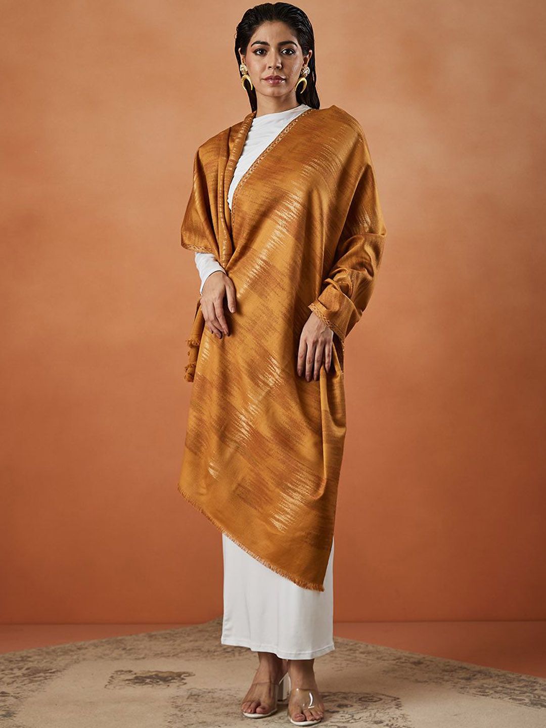 Dhiyona PA Rukhsaar Kaani Abstract Woven Design Shawl