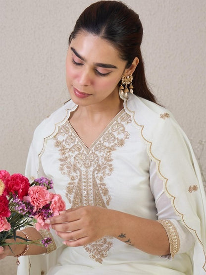 Dhiyona MT Women's Paisley Embroidered Regular Kurta with Trousers & With Dupatta