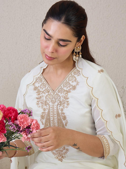 Dhiyona IE Women Paisley Embroidered Regular Kurta with Trousers & With Dupatta