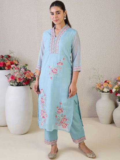 Dhiyona IE Floral Embroidered V-Neck Thread Work Straight Kurta & Trousers & Dupatta