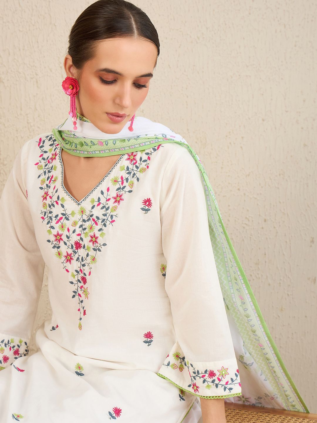Dhiyona IE Floral Embroidered Pure Cotton Kurta With Trousers & Dupatta