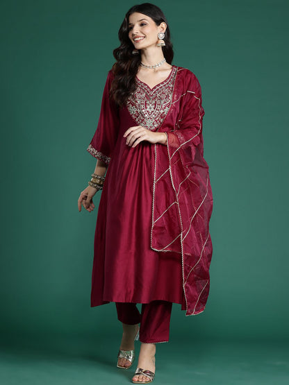 Dhiyona IE Floral Embroidered Pleated Thread Work Liva Kurta With Trousers & Dupatta