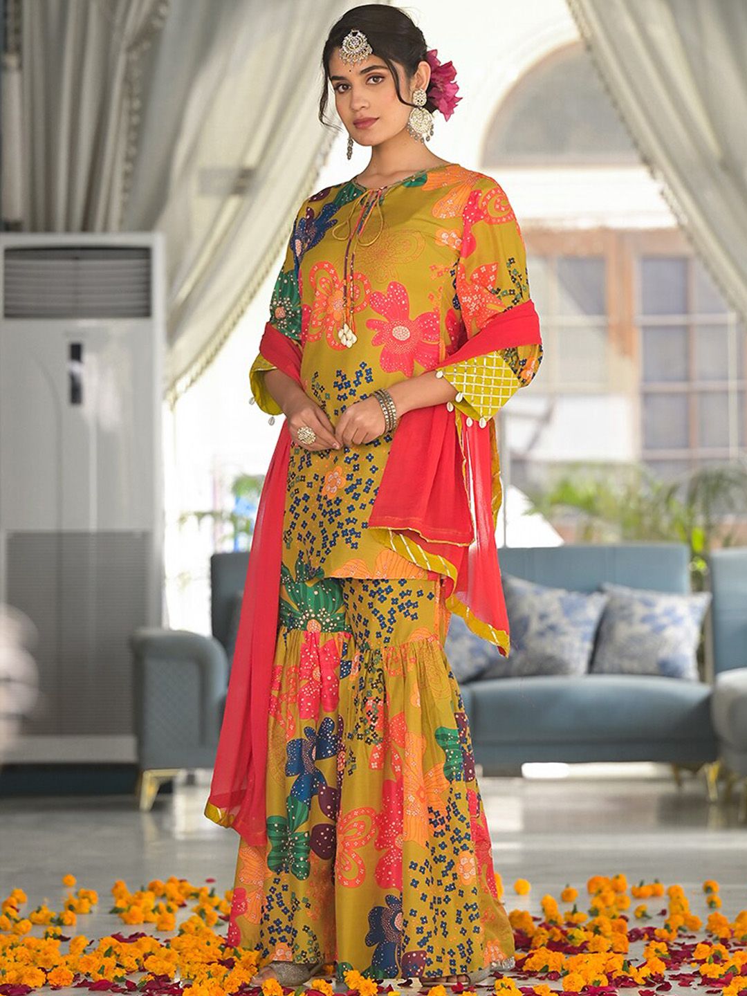 Dhiyona VA Women's Floral Printed Kurti with Sharara & Dupatta