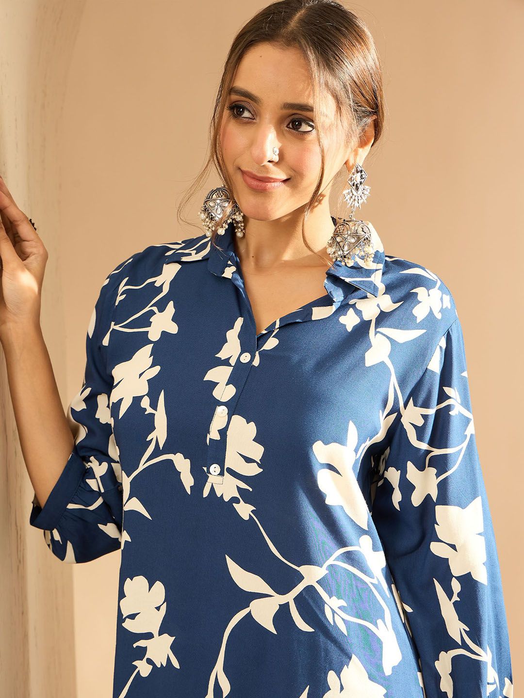 Dhiyona IE Floral Printed Three-Quarter Sleeves Tunic With Trouser