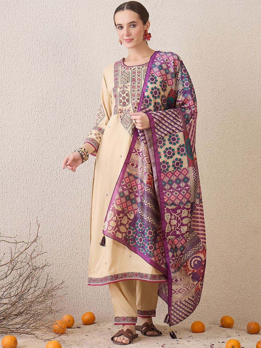 Floral Embroidered Round Neck Sequinned Straight Kurta With Trousers & Dupatta