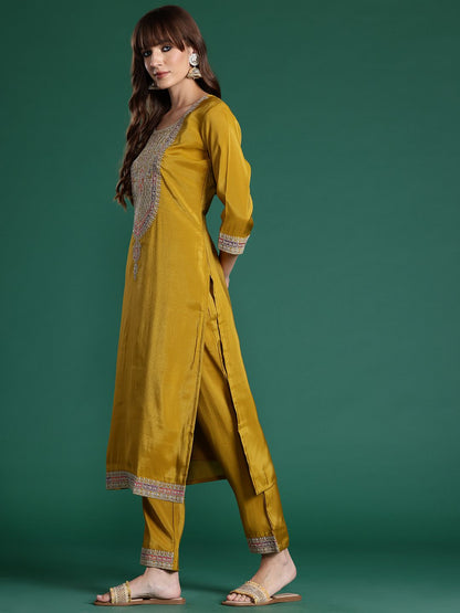Ethnic Motifs Embroidered Sequinned Kurta with Trousers & With Dupatta