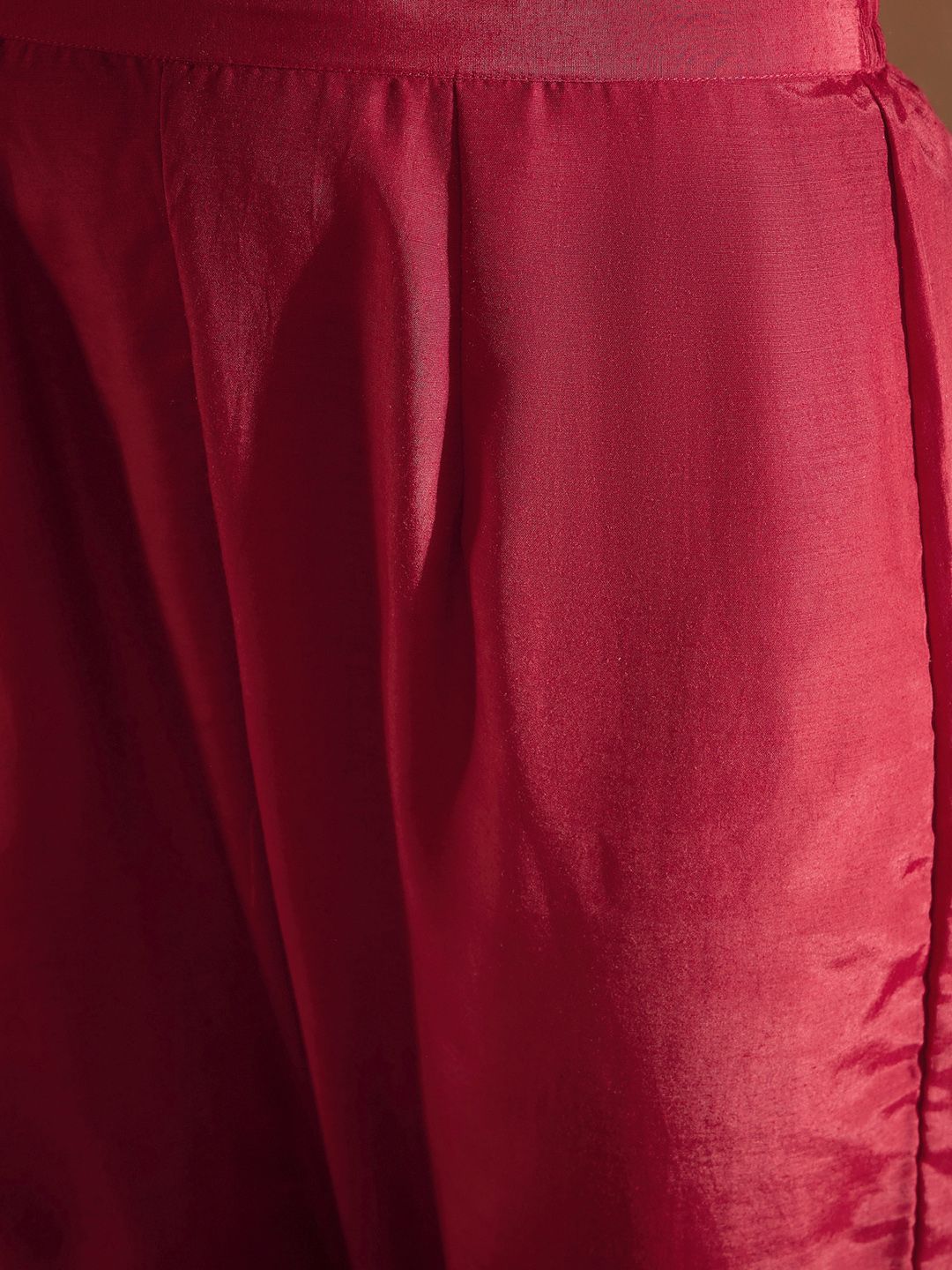 Floral Embroidered Sequinned Round Neck Straight Kurta With Trouser & Dupatta