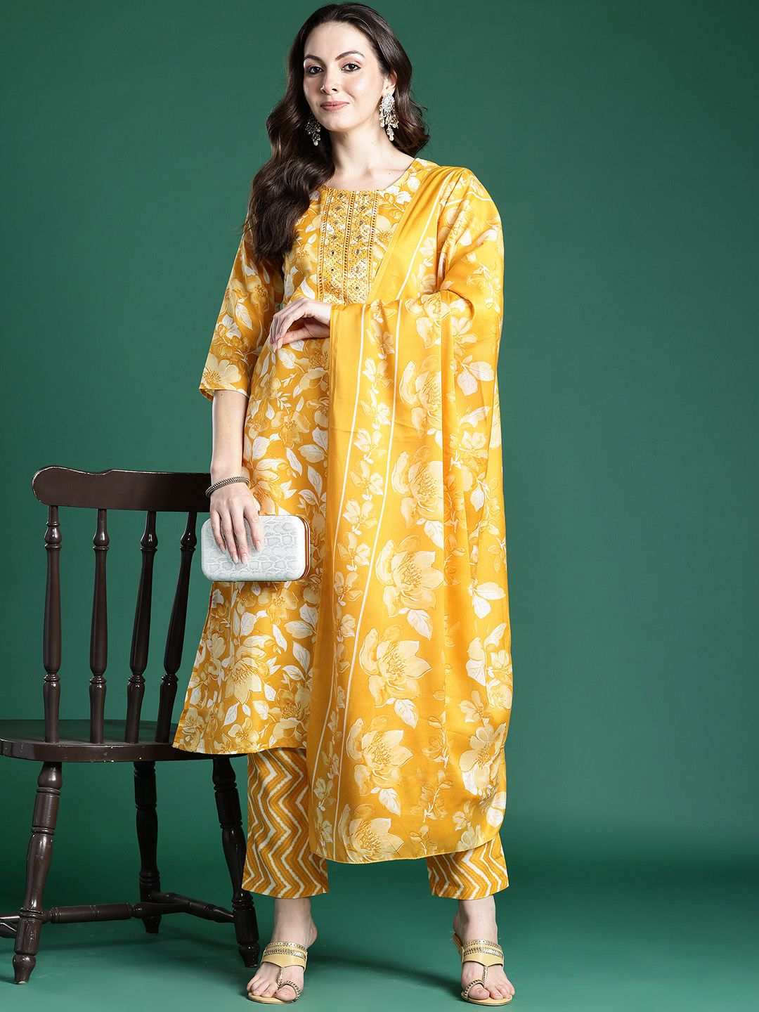Dhiyona IE Floral Printed Kurta with Trousers & Dupatta