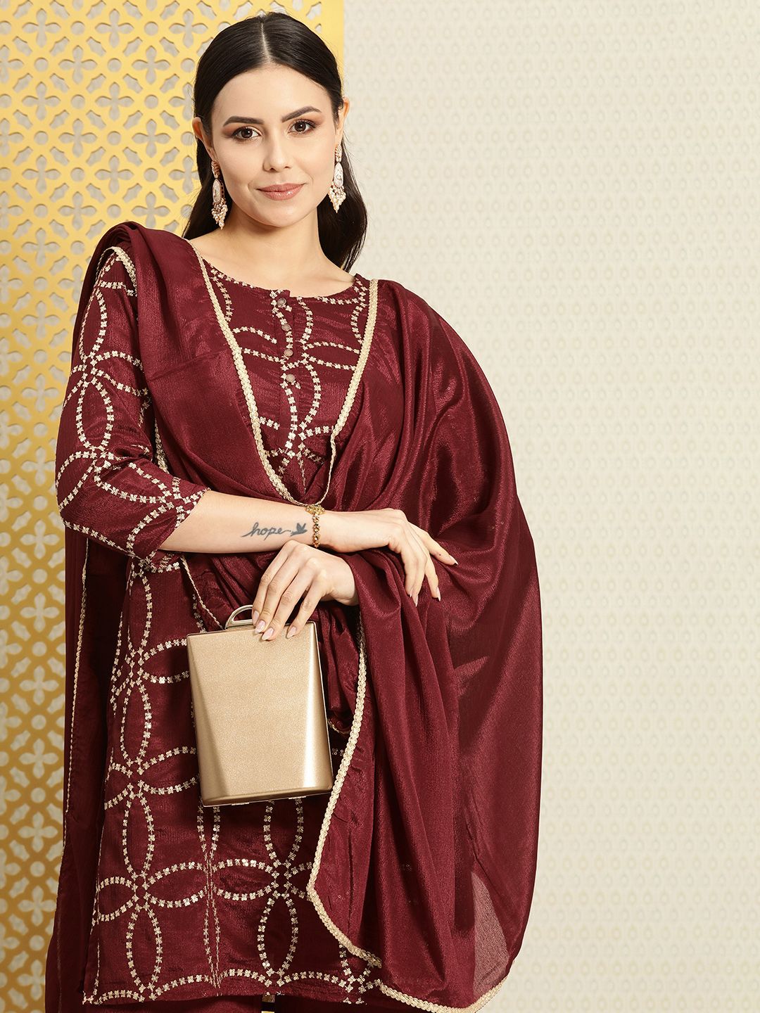 Dhiyona PD Women Woven Design Regular Sequinned Jashn Kurta with Sharara & Dupatta