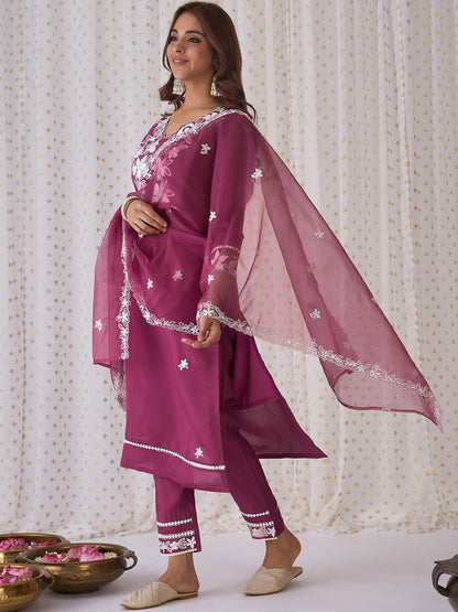 Dhiyona IE Floral Embroidered V-Neck Thread Work Straight Kurta with Trousers & Dupatta
