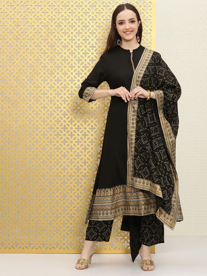 Dhiyona OD  Women Black Bandhani Pleated Kurta with Trousers & With Dupatta