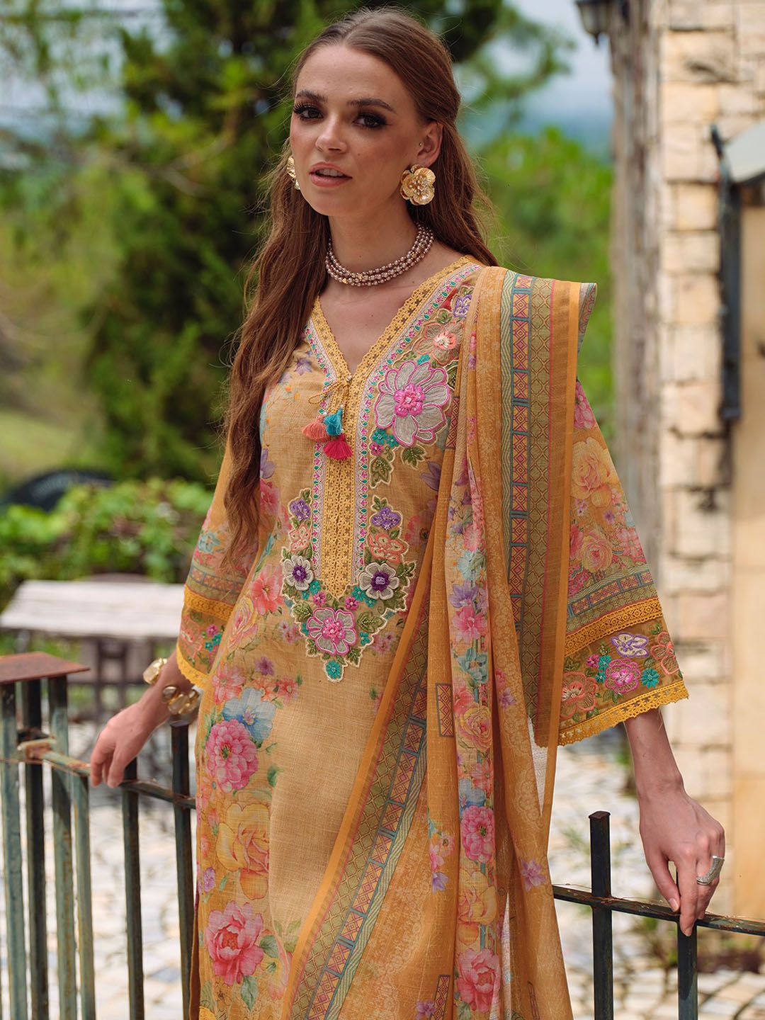 Dhiyona IE Women Floral Embroidered Beads and Stones Linen Kurta, Trousers With Dupatta