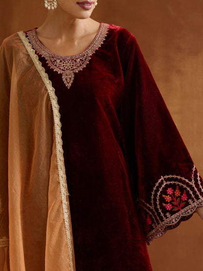 Dhiyona IS Women's Women Ethnic Motifs Embroidered Regular Sequinned Velvet Kurta with Trousers & With Dupatta