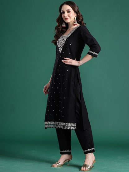Women Ethnic Motifs Embroidered Straight Pure Cotton Kurta Set