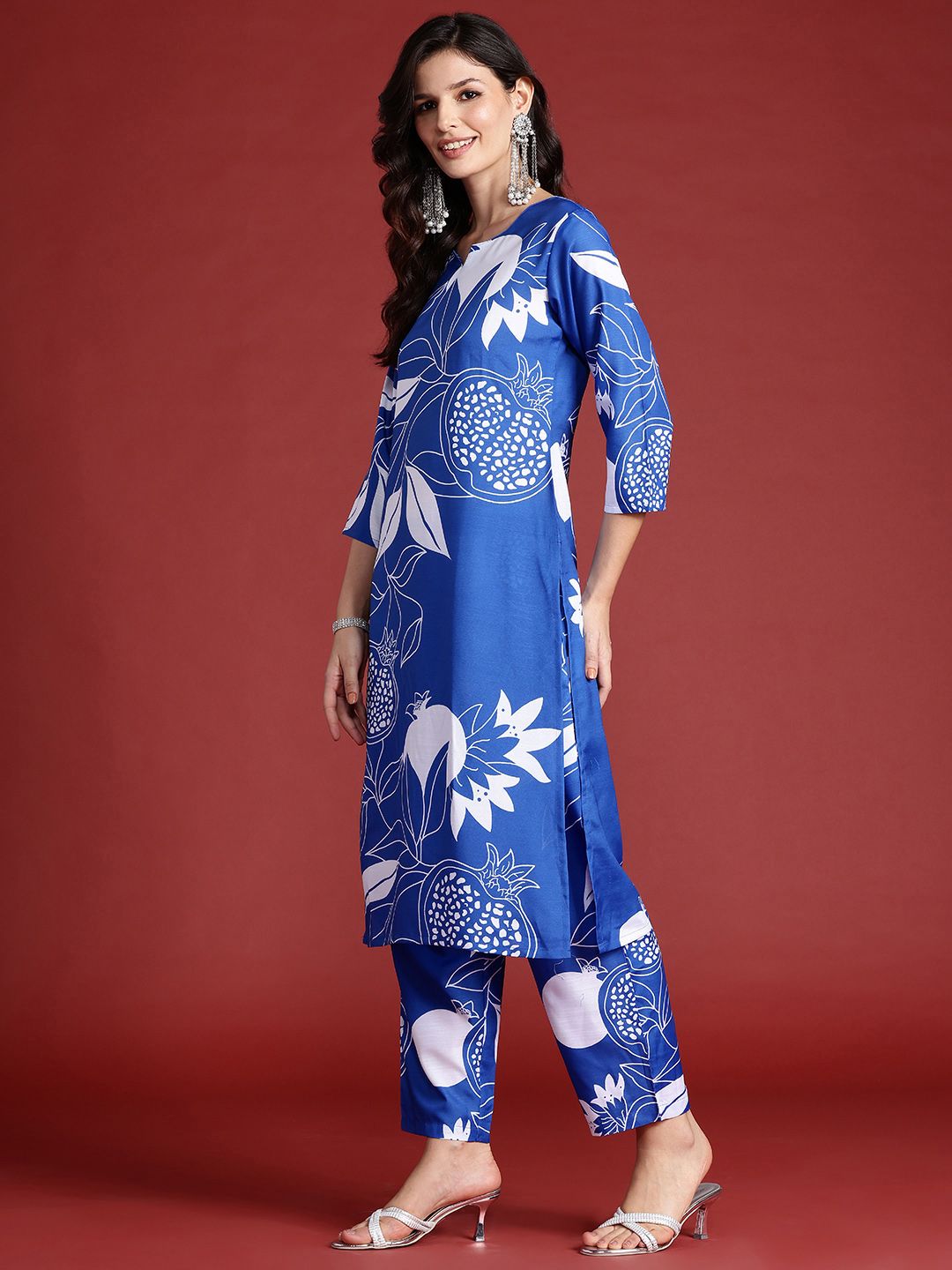 Floral Printed Kurta with Trousers