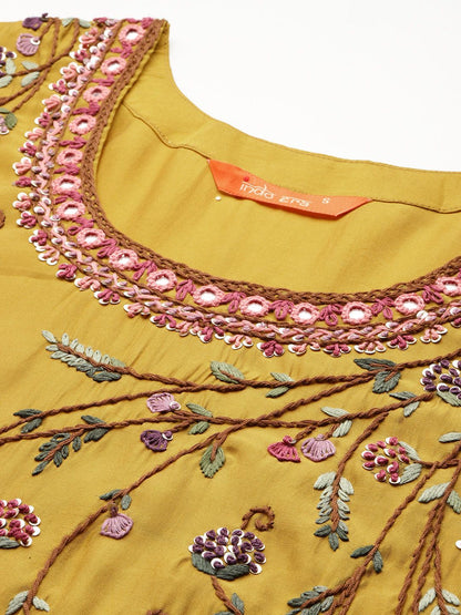 Floral Embroidered Thread Work Kurta with Trousers & With Dupatta