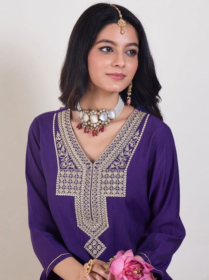 Ethnic Motifs Embroidered Thread Work Kurta With Trouser