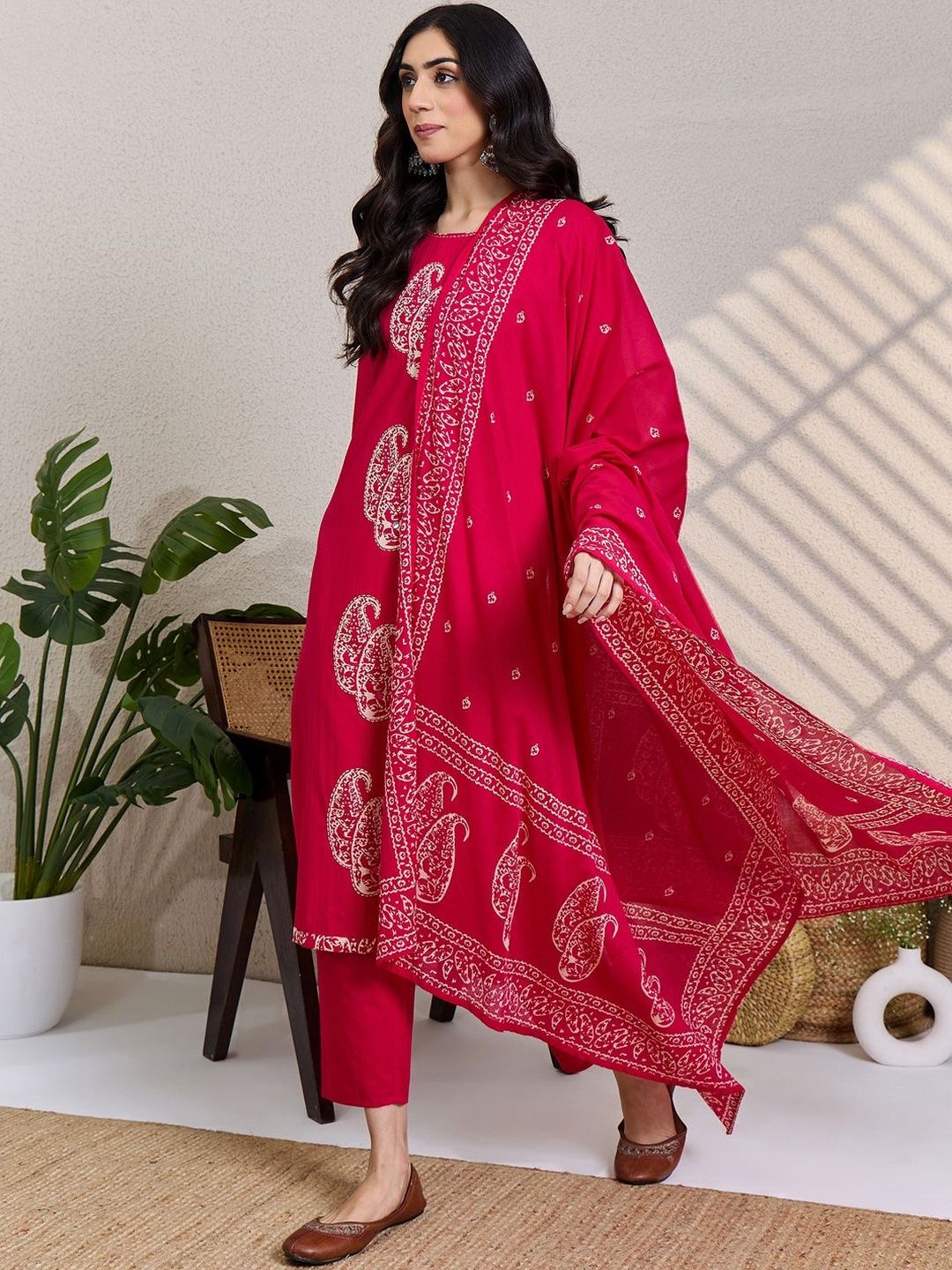 Paisley Printed Thread Work Pure Cotton Kurta With Trousers & Dupatta