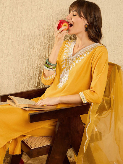 Dhiyona IE Floral Yoke Design V-Neck Straight Kurta With Trousers & Dupatta