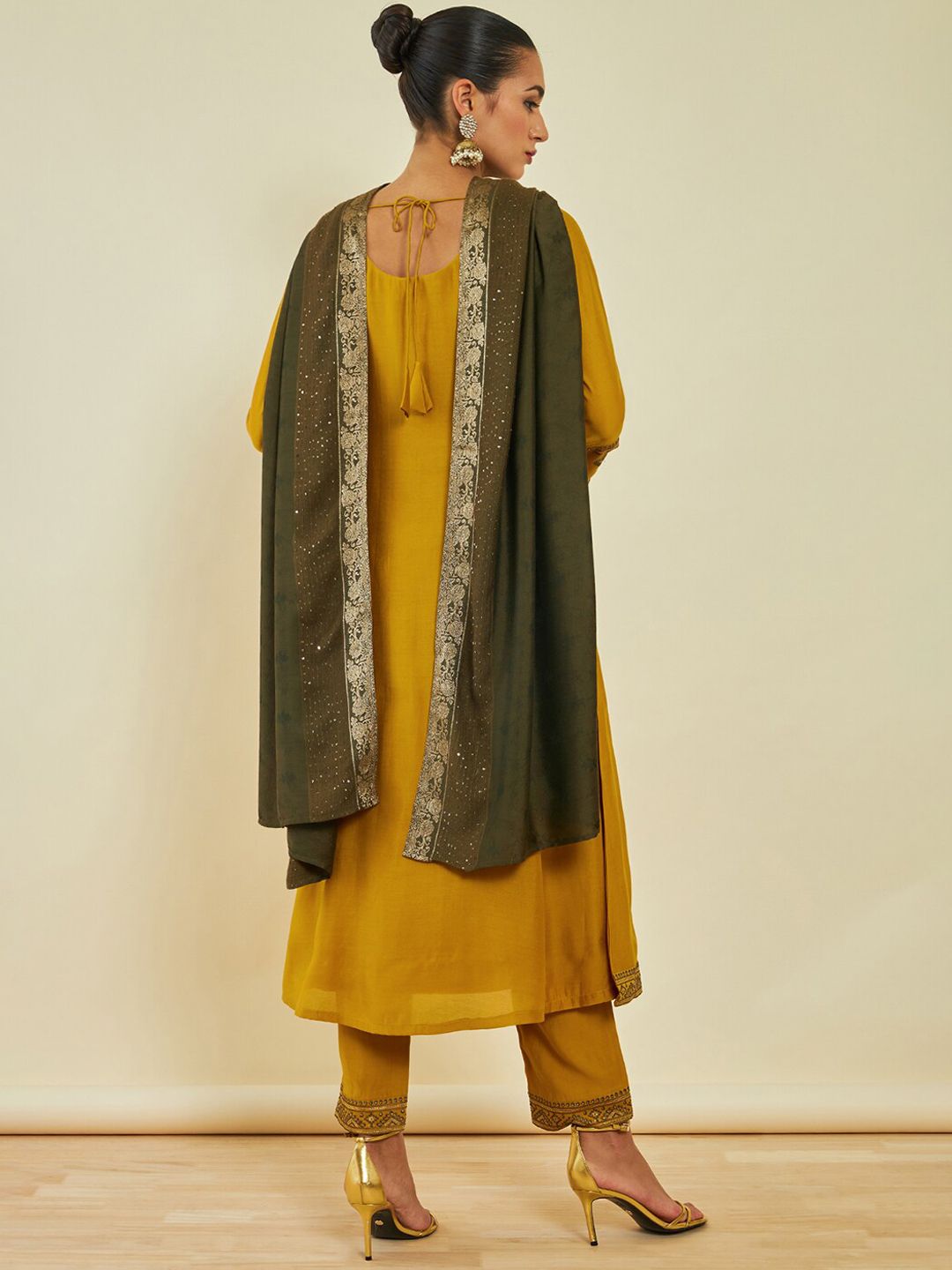 Dhiyona SO Women's Ethnic Motifs Embroidered Gotta Patti Kurta with Trousers & With Dupatta
