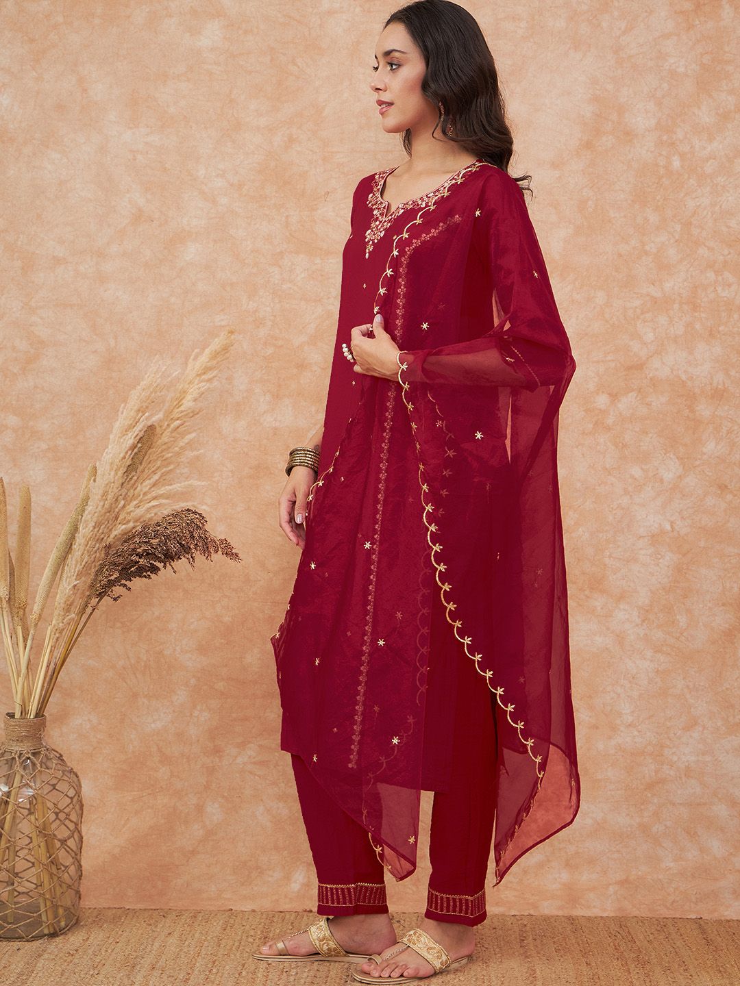 Dhiyona SN Women's Maroon Floral Embroidered Straight Kurta With Trousers & Dupatta