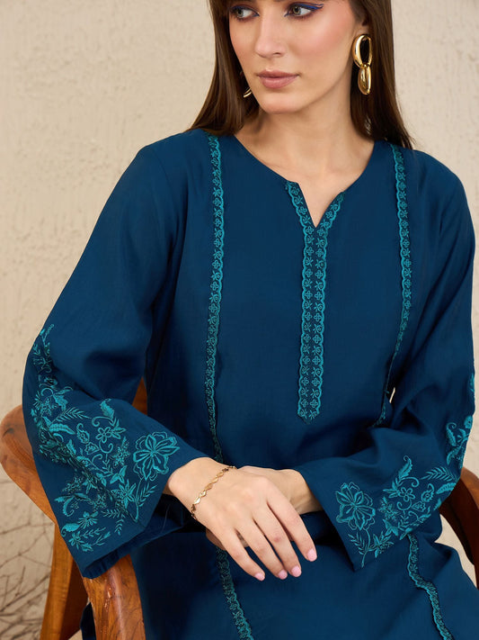 Dhiyona IE Ethnic Motifs Embroidered Flared Sleeves Notch Neck Straight Kurta with Trousers