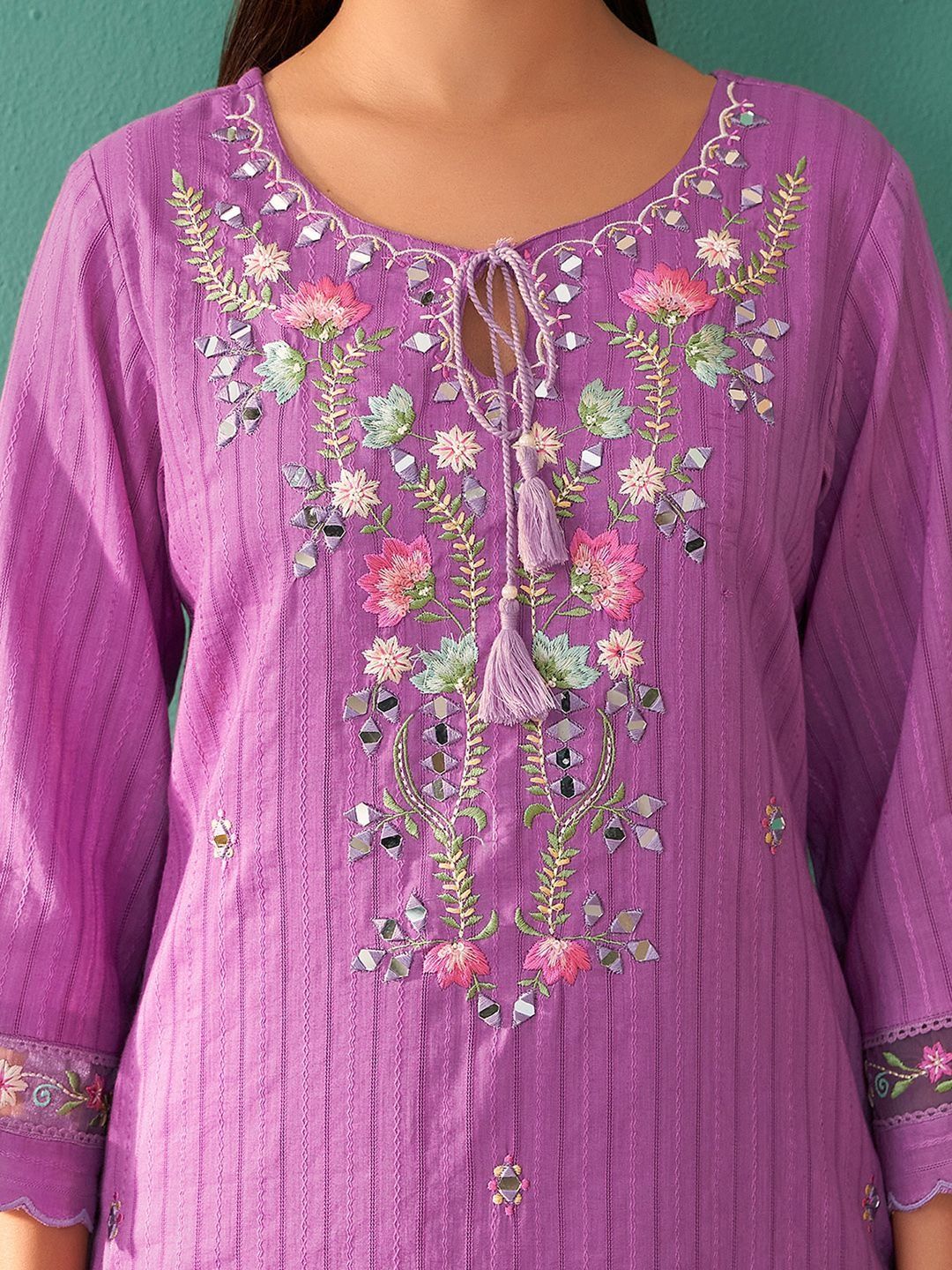Women Floral Embroidered Regular Thread Work Pure Cotton Kurta with Trousers & With Dupatta