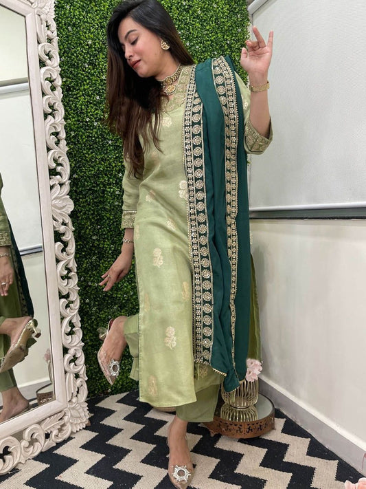 Dhiyona KL Women Regular Sequinned Kurta with Trousers & With Dupatta