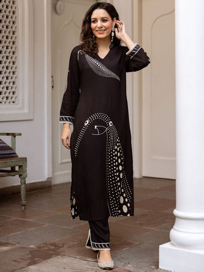 Dhiyona IE Printed Three-Quarter Sleeves Tunic With Trouser