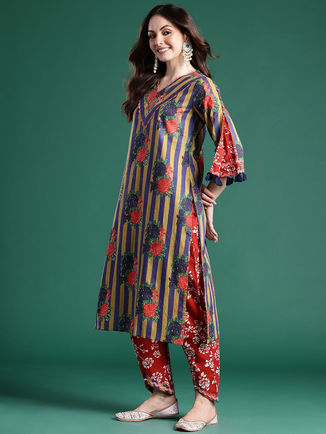 Floral Printed Regular Pure Cotton Kurta with Trousers & Dupatta