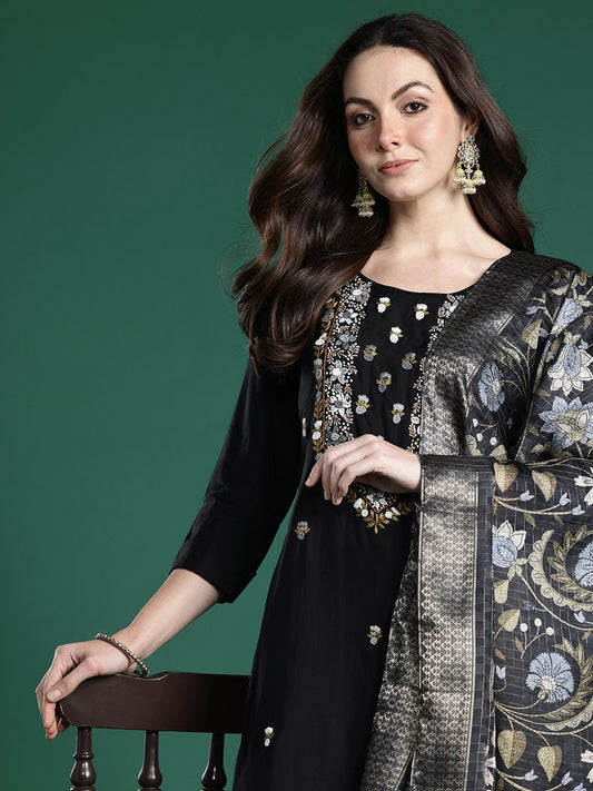 Dhiyona IE Floral Embroidered Thread Work Kurta with Trousers & With Dupatta