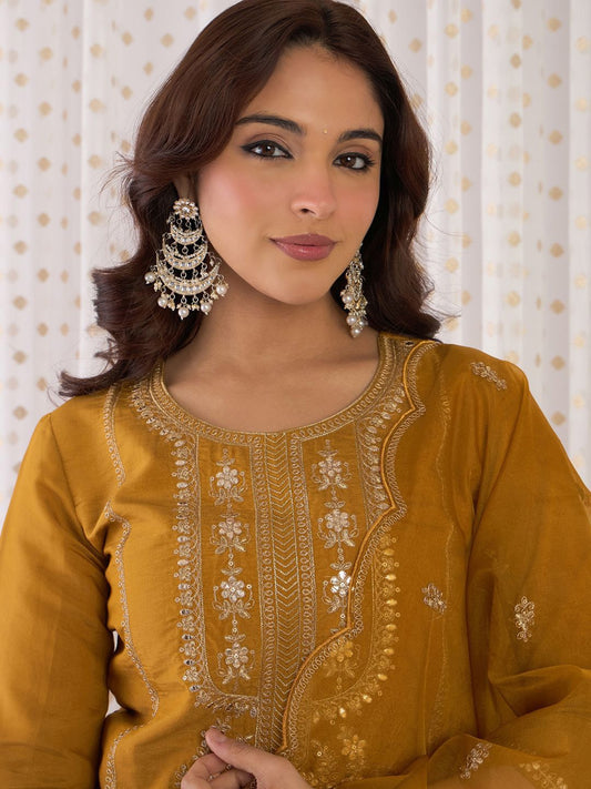 Dhiyona IE Floral Embroidered Gotta Patti Straight Kurta With Trousers & Dupatta