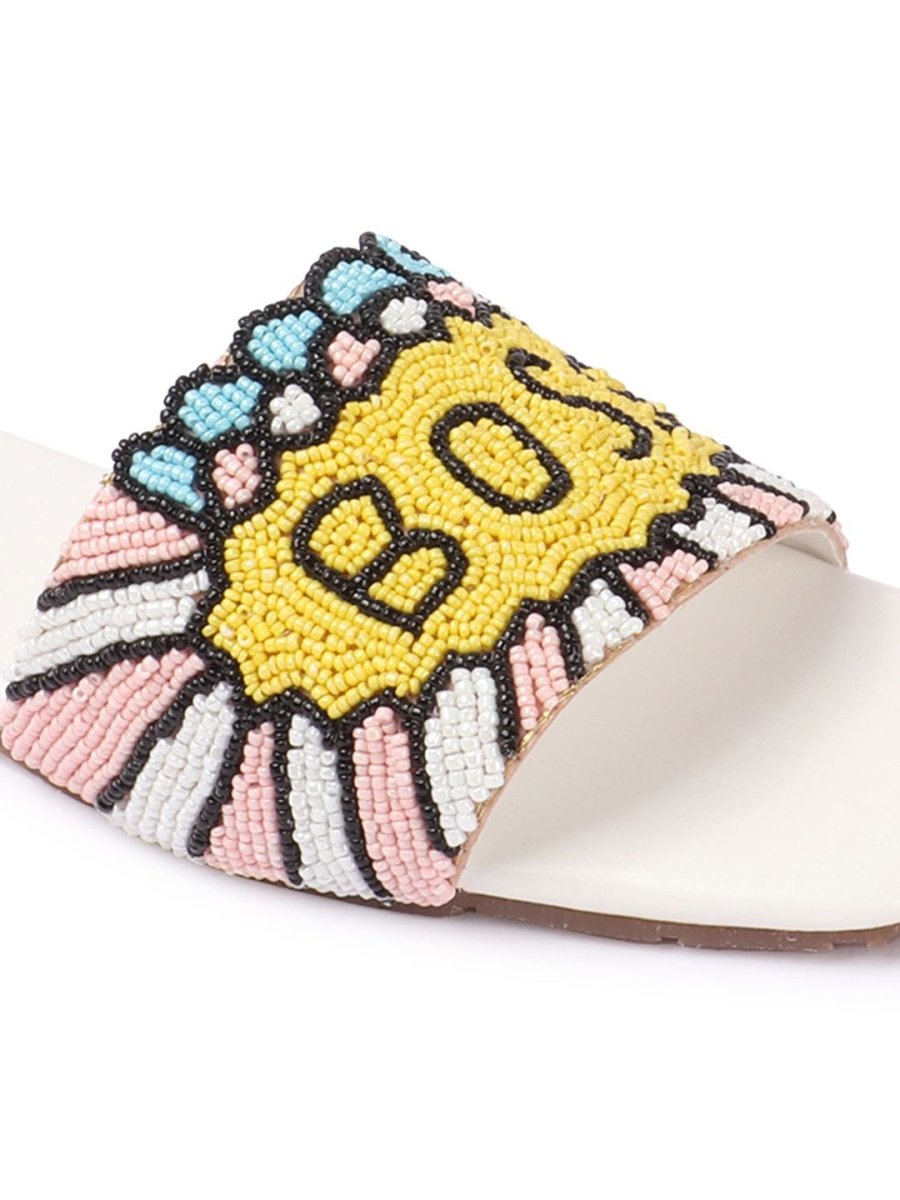 Dhiyona AK Women Embellished Ethnic Open Toe Flats
