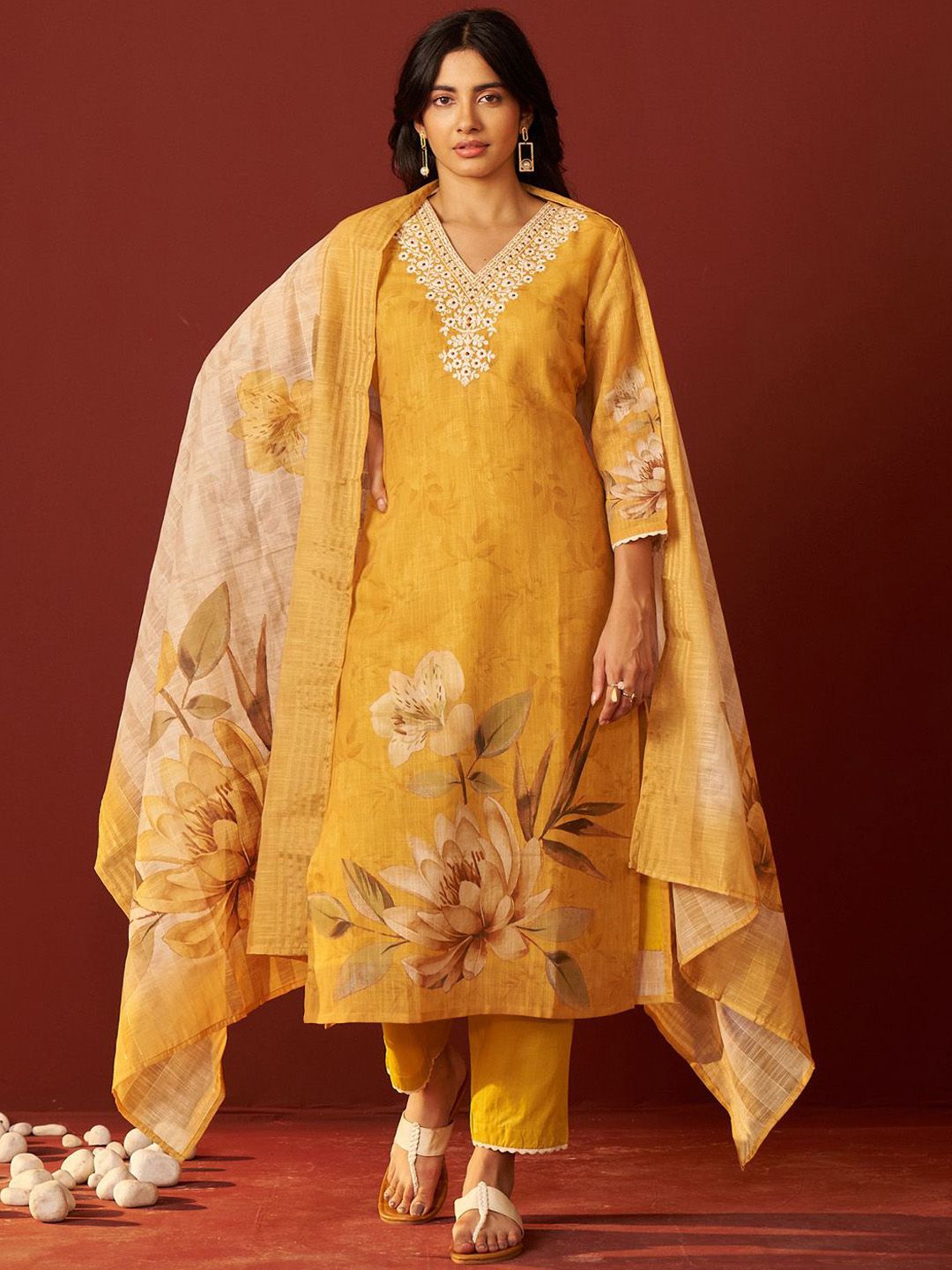 Women Floral Embroidered Cotton Kurta with Trousers & Dupatta