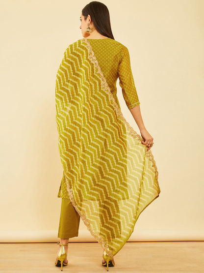 Dhiyona SO Women's Bandhani Printed Thread Work Chanderi Silk Straight Kurta & Trousers With Dupatta