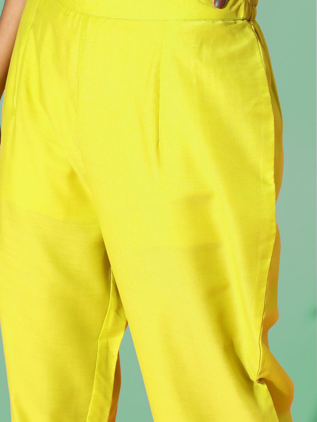 Women Yoke Design Round Neck Kurta With Trousers & Dupatta