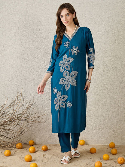 Women Floral V-Neck Embroidered Regular Thread Work Straight Kurta Sets